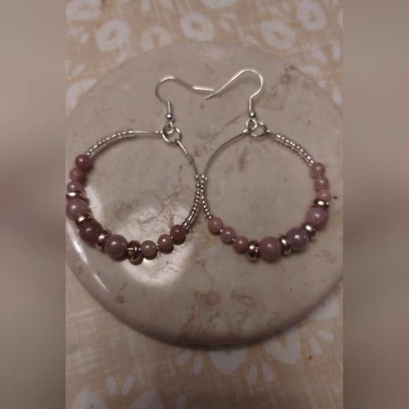 Jewelry - Gorgeous natural stone beaded hoops